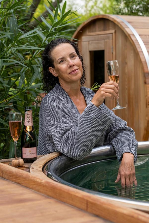 Escale Rochelaise B&B, Spa Bain Nordique Et Sauna Tonneau La Rochelle  Exteriör bild