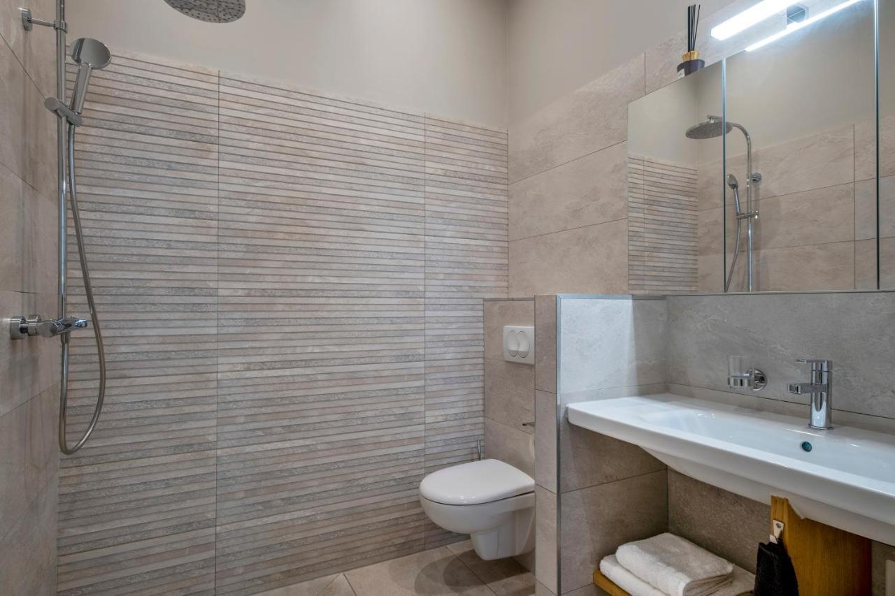 Escale Rochelaise B&B, Spa Bain Nordique Et Sauna Tonneau La Rochelle  Exteriör bild