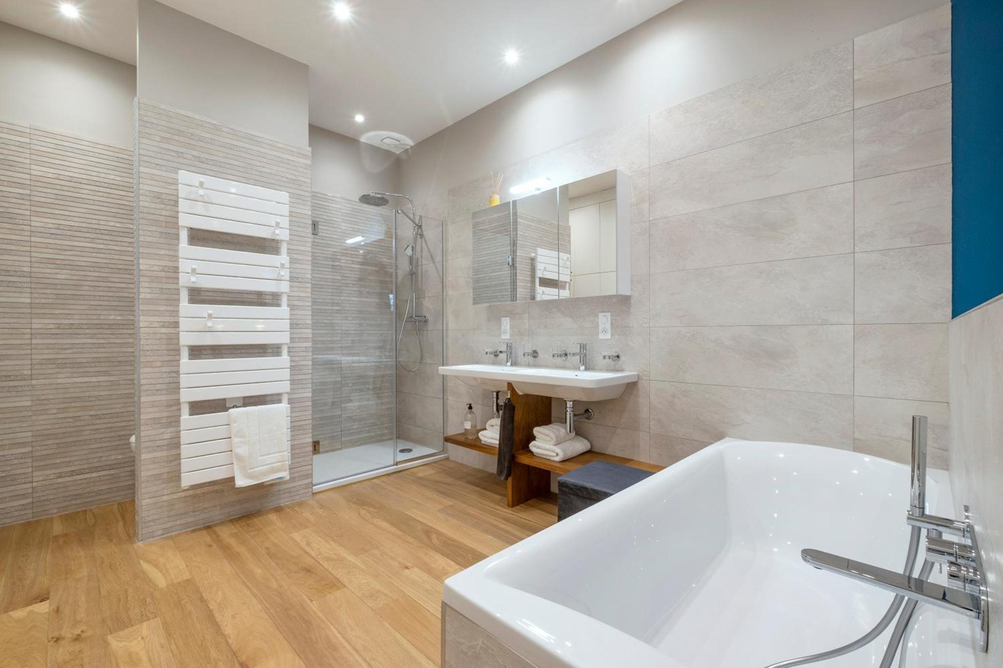 Escale Rochelaise B&B, Spa Bain Nordique Et Sauna Tonneau La Rochelle  Exteriör bild